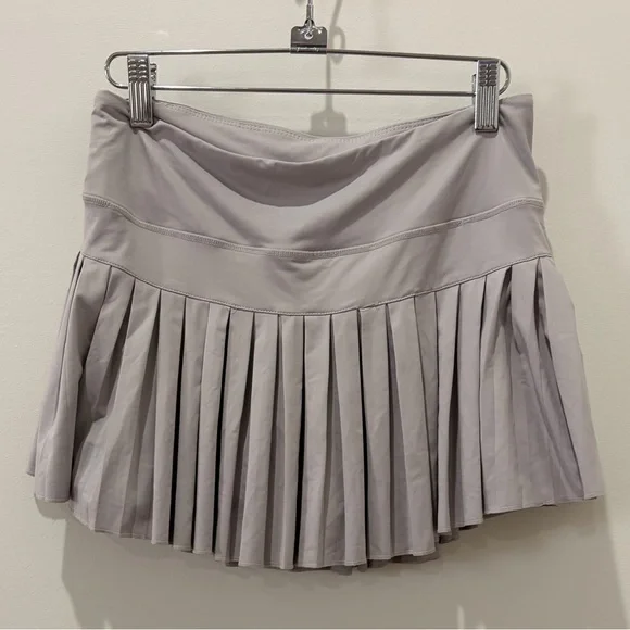 Gold hinge skort - Picture 3 of 4